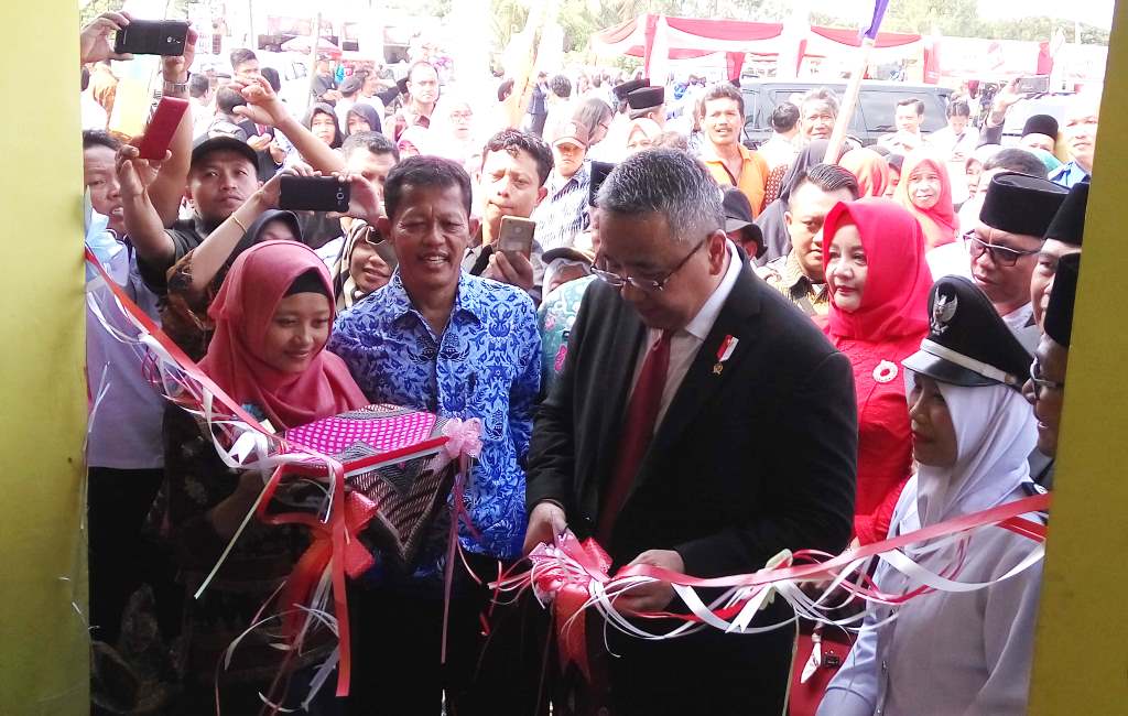 Tengah Hamil Tua, Miseria Tetap Total Jalani Tugas Pendamping Desa