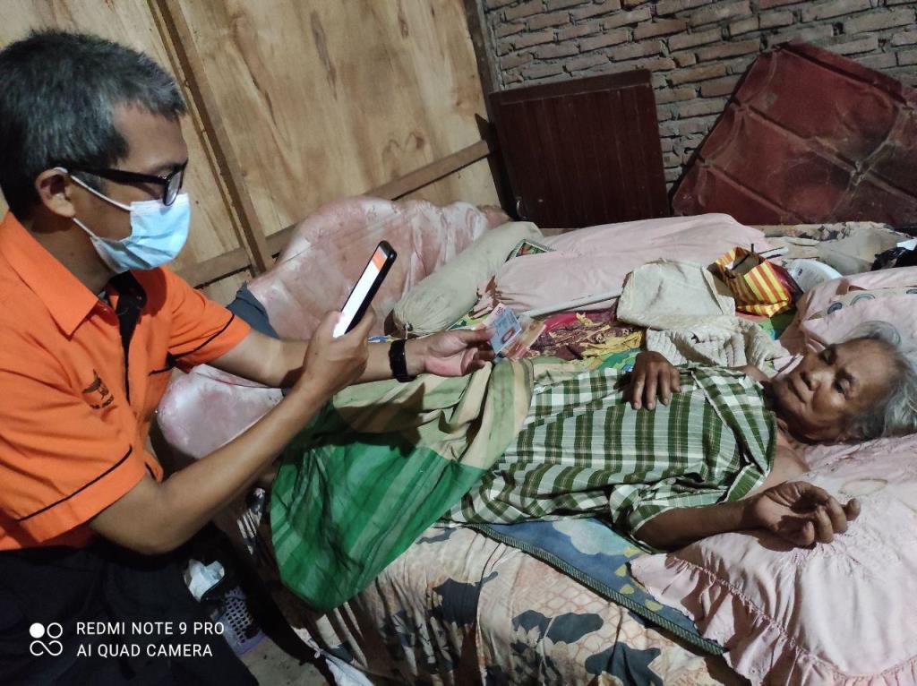 BST Berakhir, Masyarakat Terdampak Covid Masih Membutuhkan