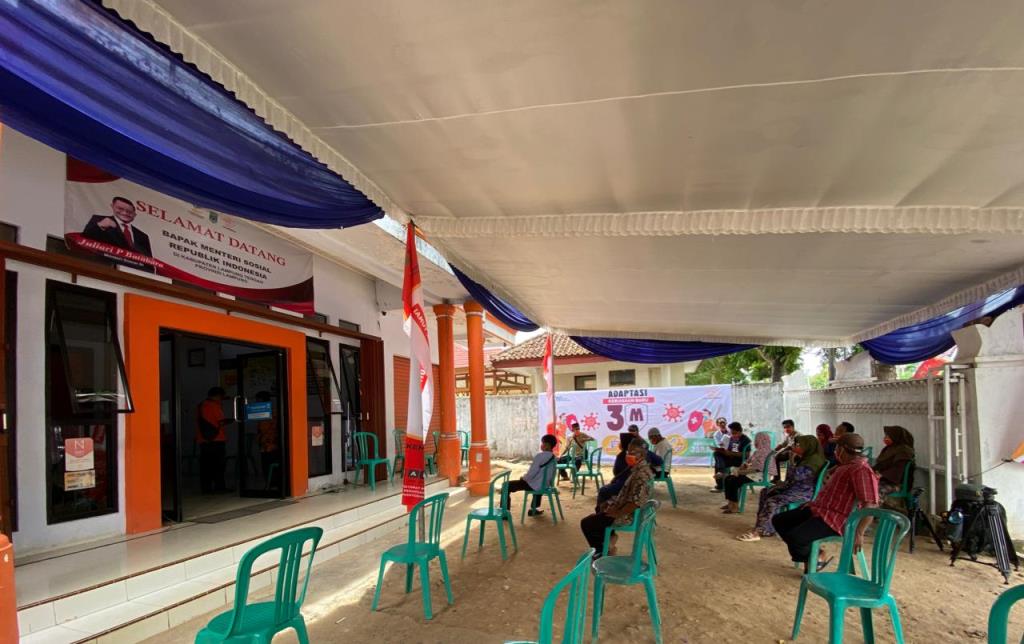 Kemensos Salurkan BST kepada KPM di Lampung Tengah Senilai Lebih dari Rp250 Juta