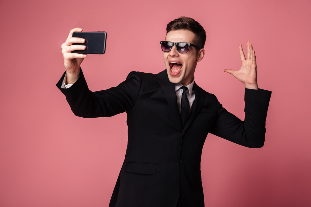 Tips Menjadi Vlogger Pemula Bermodal Smartphone
