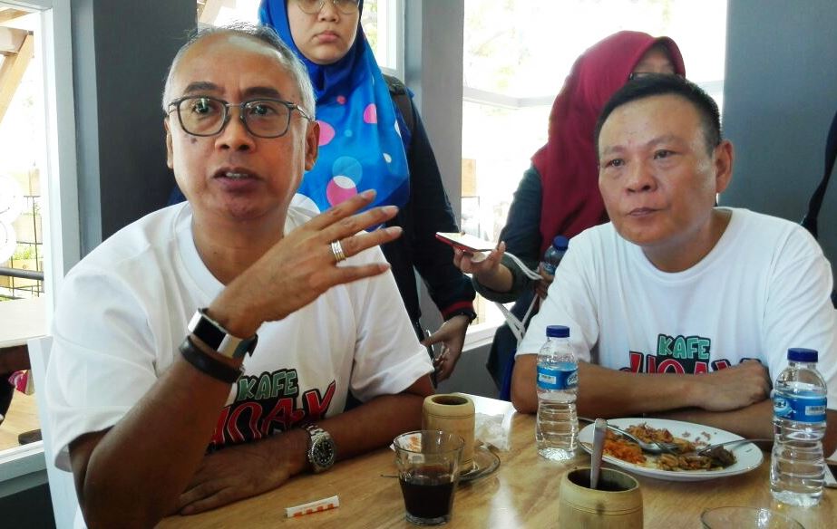 Menguji Kebenaran di Kafe Hoax