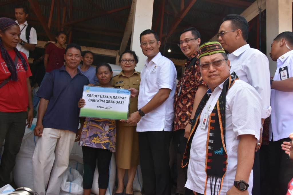 Mensos Targetkan Angka Kemiskinan di Manggarai Barat Turun dalam 6 Bulan