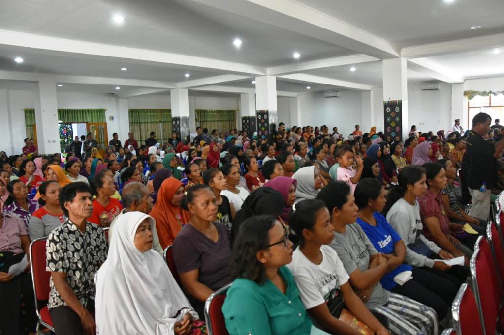Mensos Targetkan Angka Kemiskinan di Manggarai Barat Turun dalam 6 Bulan