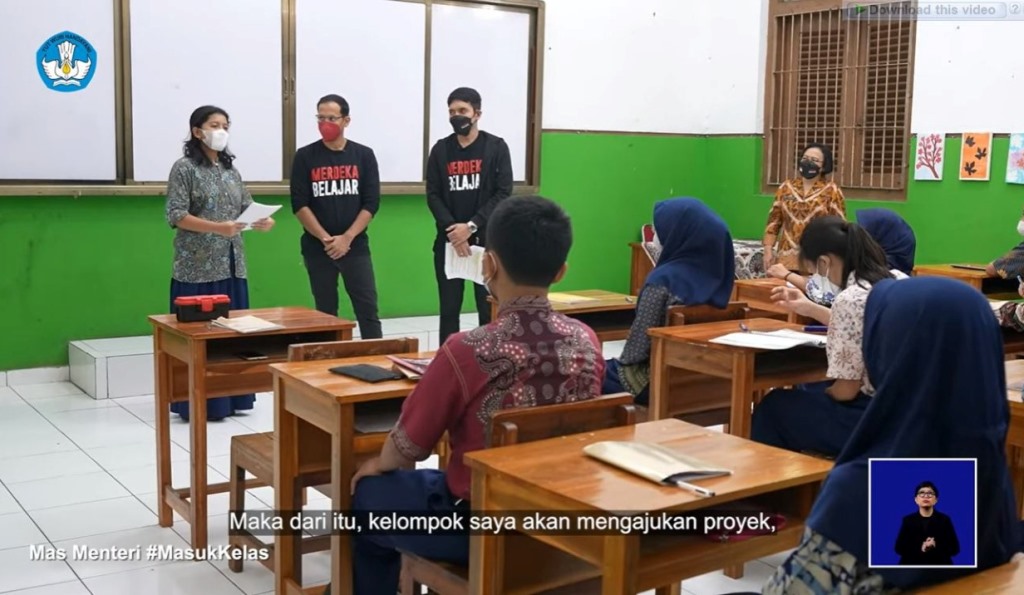 Jadi Guru Tamu, Mendikbudristek Masuk Kelas Bersama Desta