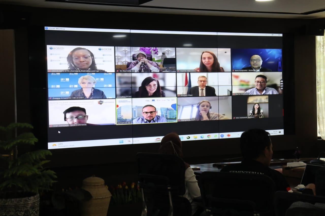 Mensos Perkenalkan Program PENA di Forum Ekonomi Internasional OECD