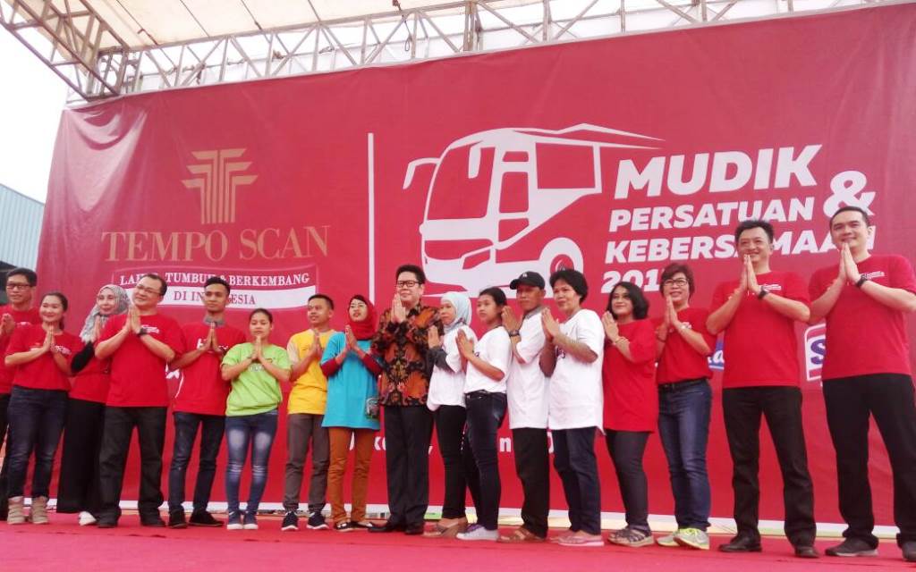 Tempo Scan Berangkatkan Ribuan Peserta Mudik Gratis