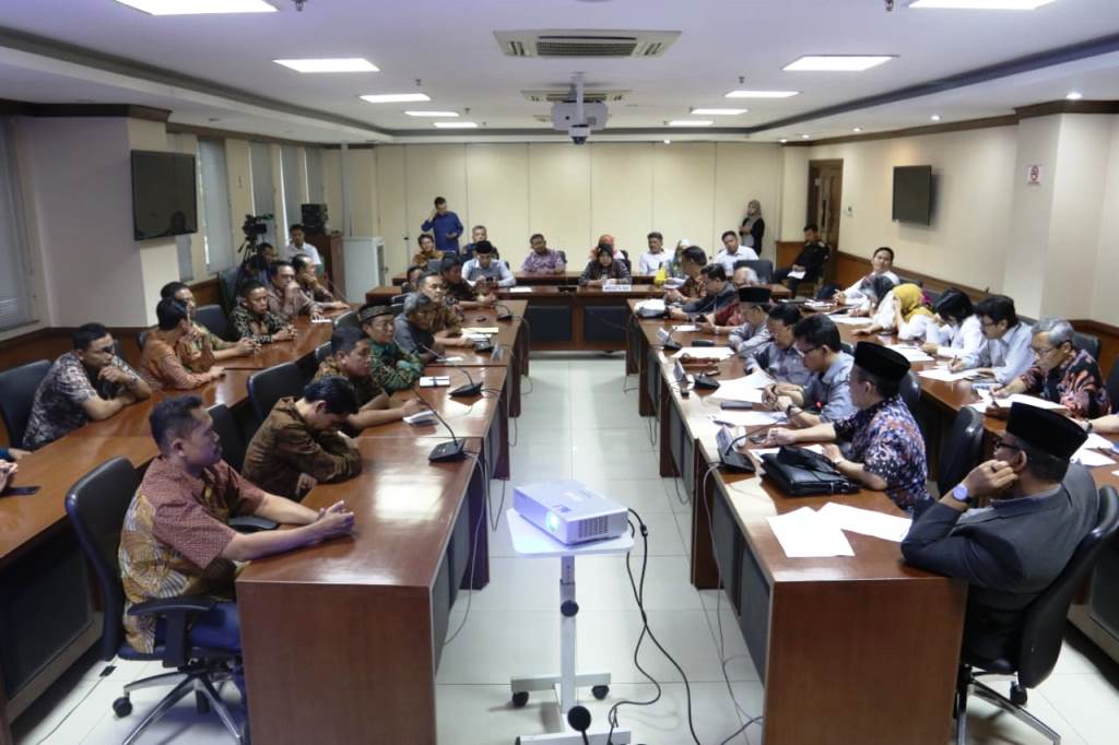 Pedagang Pasar Kemiri Muka Depok Adukan Konflik Lahan ke DPD