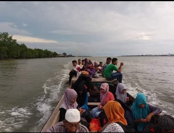 Bantu Perahu Gratis untuk Siswa ke Sekolah Demi Menjemput Masa Depan Cerah