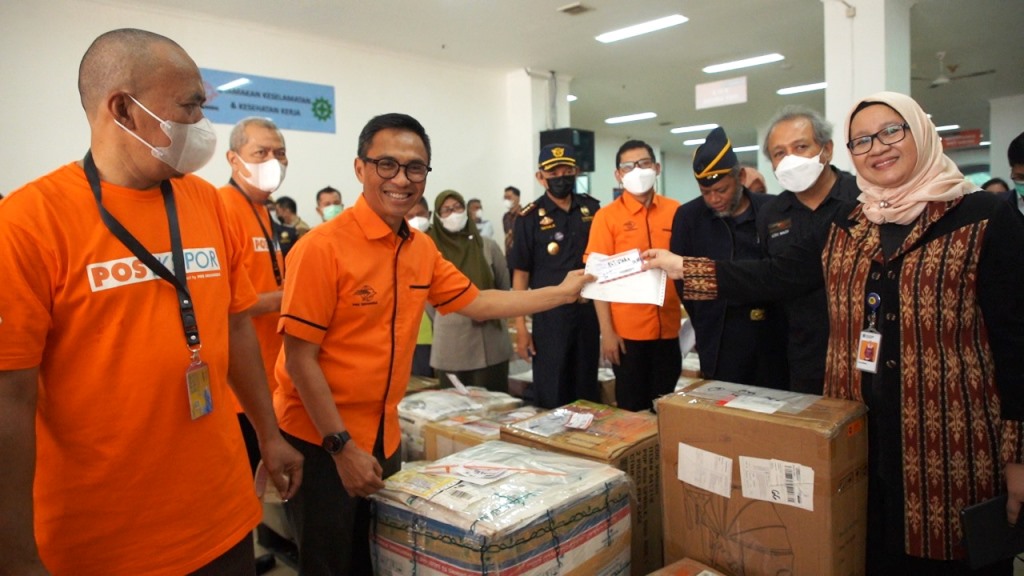 Tingkatkan Kualitas Layanan Kiriman Impor, Pos Indonesia Resmikan TPS Gedung Pos Ibukota