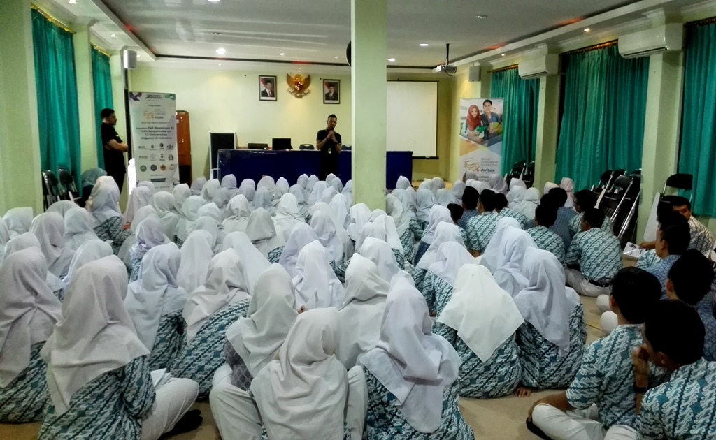 Roadshow OSC with Avitex 2017 Disambut Antusias Para Siswa