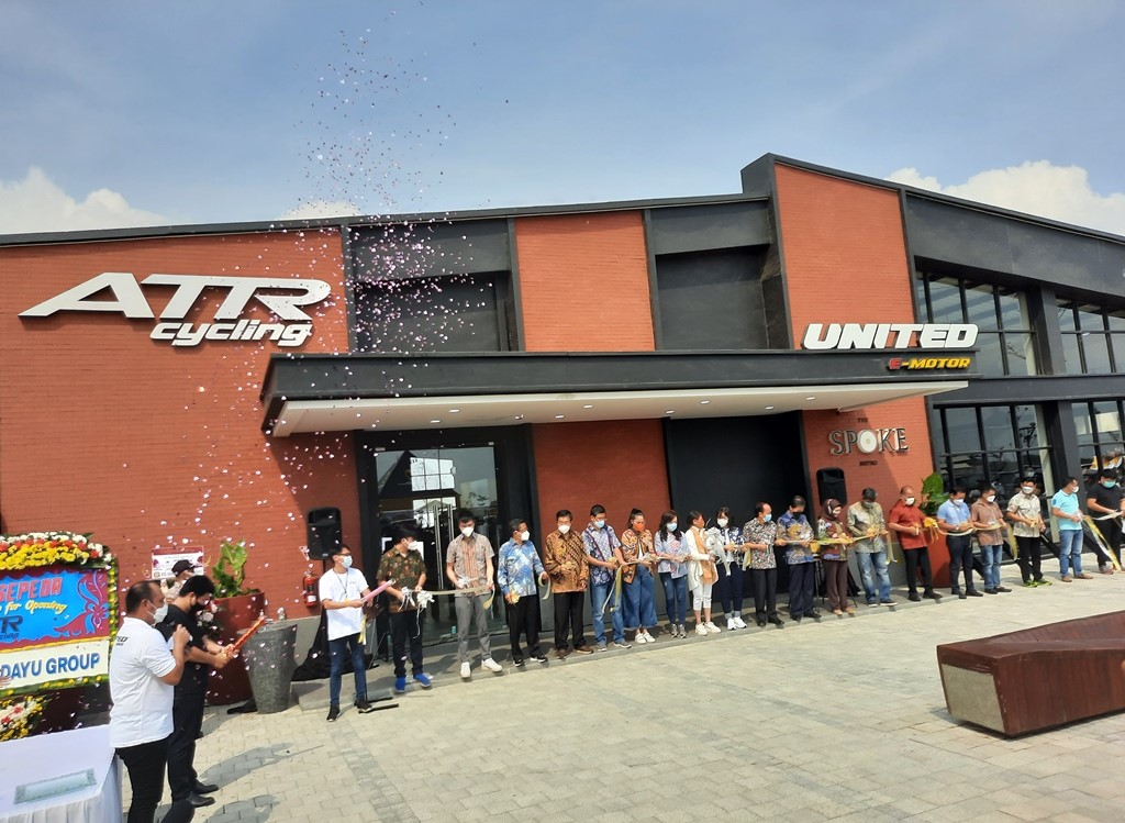 United Bike Rilis Sepeda Batik Edisi Terbatas di Toko Terbaru ATR Cycling