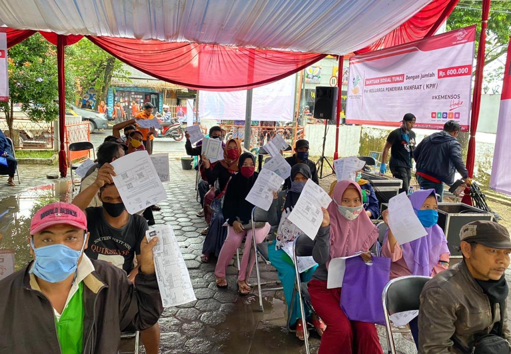 Mensos: Presiden Ingin Masyarakat Terdampak Covid-19 Terima Bantuan