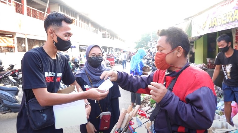 Lawan Pandemi, Mahasiswa Kampanye Prokes di Pasar