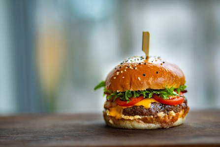 8 Makanan dan Minuman Penyebab Jerawat, <i>Fast Food</i> hingga Alkohol