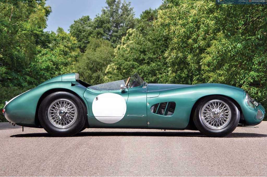 Mobil Balap Klasik Aston Martin DBR1 Bakal Incaran Kolektor