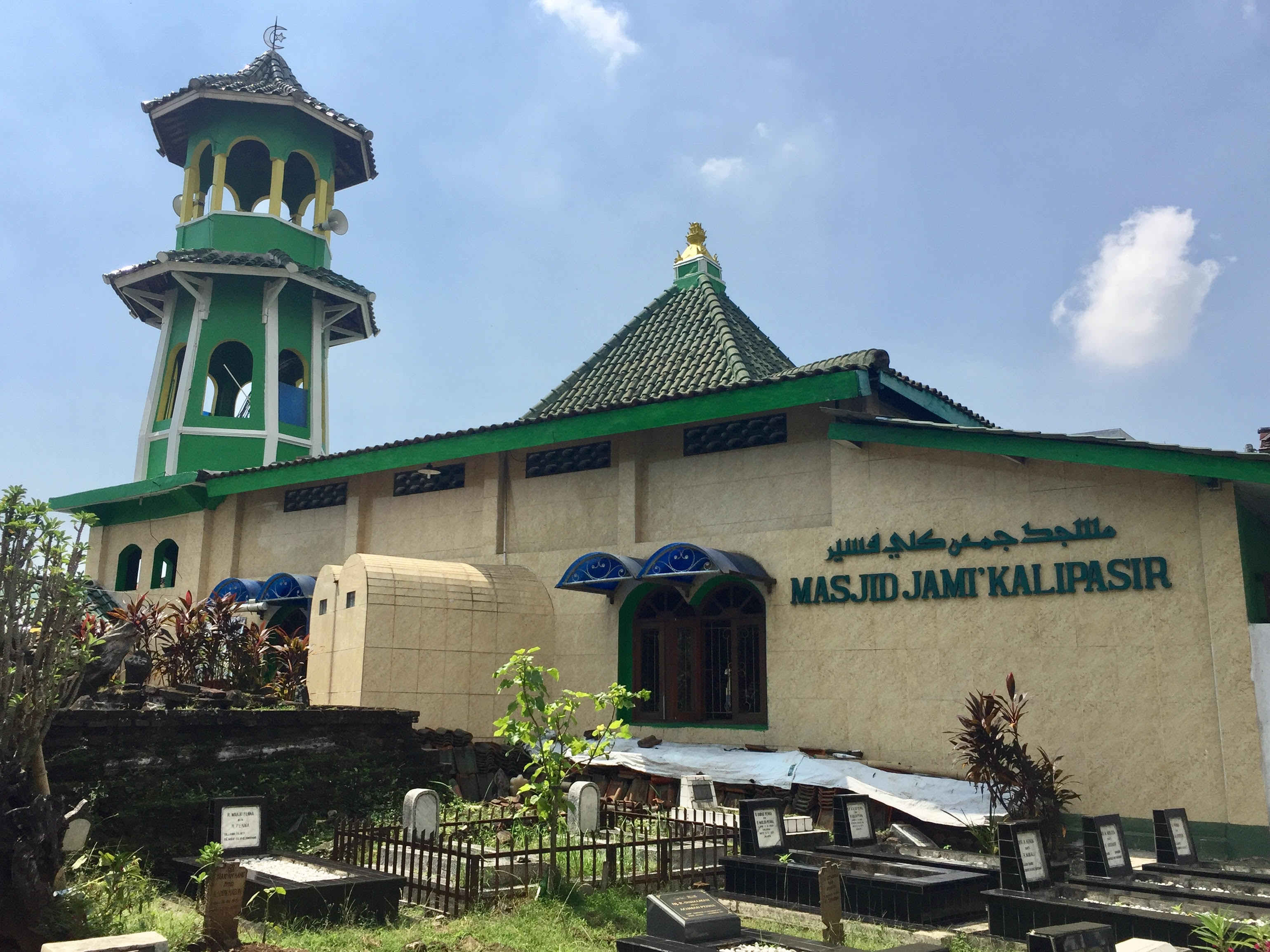 Masjid Kali Pasir, Cermin Kerukunan Umat Beragama