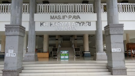 Melihat Kemegahan Masjid Raya KH Hasyim Asy'ari