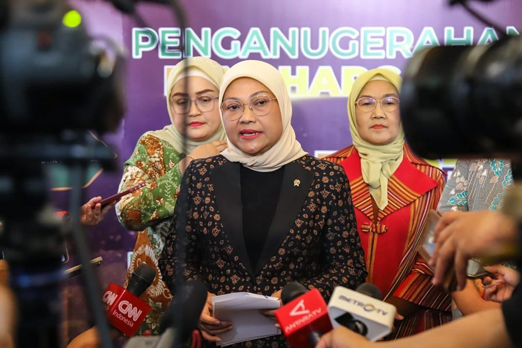 Kemenaker Beri 598 Penghargaan K3 2023 kepada Perusahaan dan Gubernur, Bukti Program K3 Berjalan Sukses