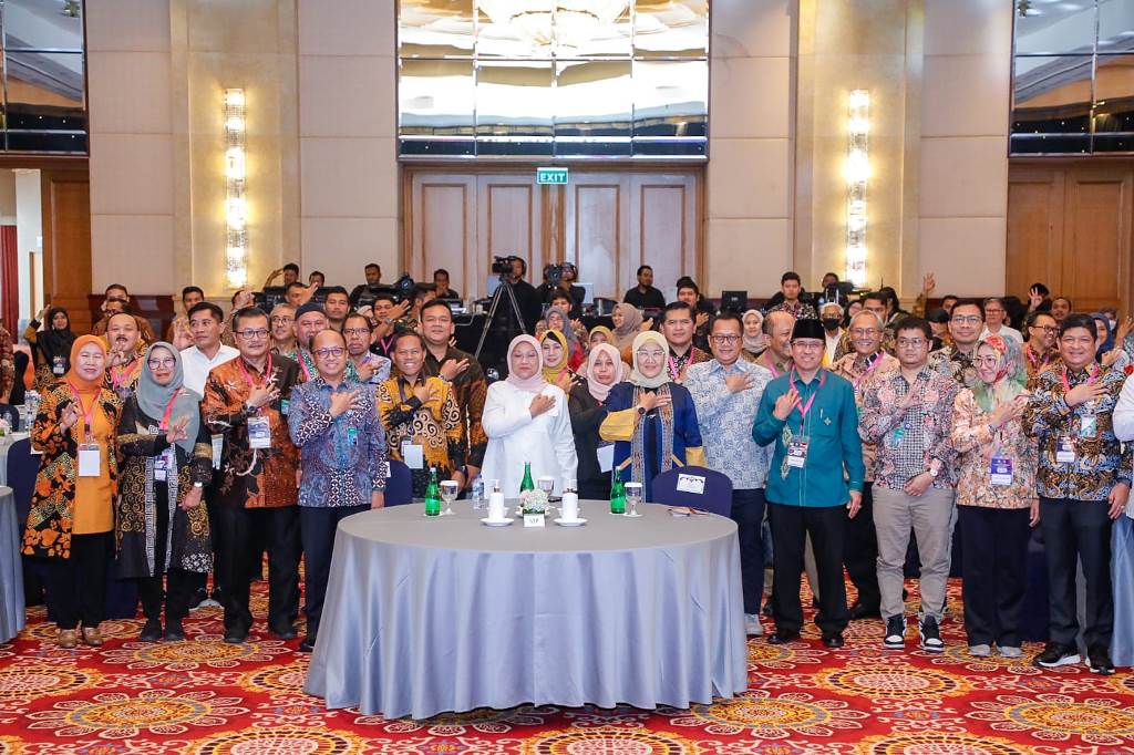 Menaker Resmikan Peluncuran Fitur Pemeriksaan Norma Ketenagakerjaan berbasis <i>Website</i> Norma 100