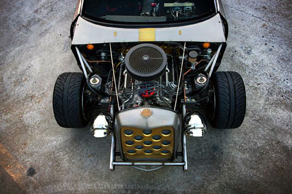 Modifikasi Ekstrim Mazda Miata 1991 Bergaya Hot Rod