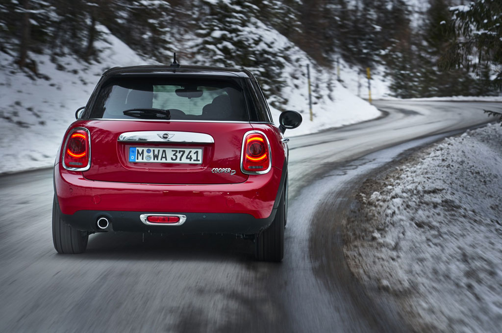 MINI Usung Transmisi 7-Percepatan Double-Clutch
