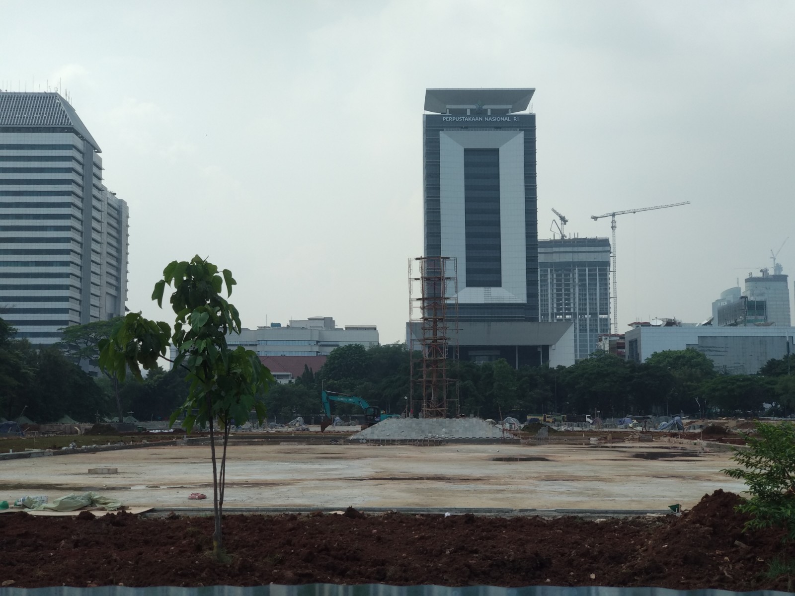 Revitalisasi Monas Berhenti Hari Ini