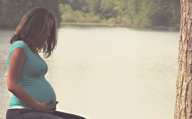 Bahaya <i>Hyperemesis</i> <i>Gravidarum</i> di Awal Kehamilan
