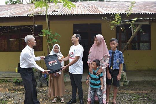 Menginap di Asrama SMKN 1 Entikong, Nadiem Dapat Masukan dari Warga Sekolah
