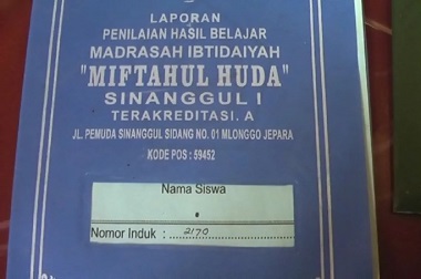 Kakak Bernama 'N', Nama Si Adik '.'