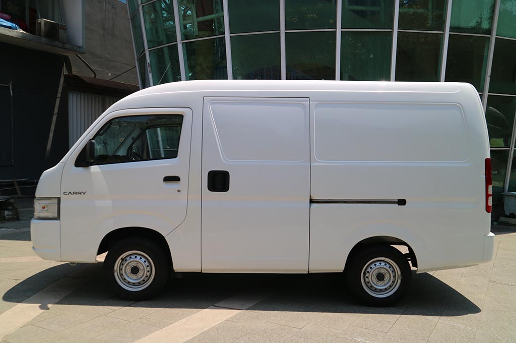 Suzuki Carry Kini Tersedia dengan Model Minibus & Blind Van