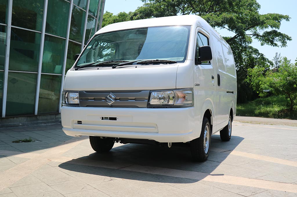 Suzuki Carry Kini Tersedia dengan Model Minibus & Blind Van