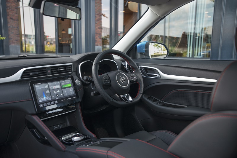 MG Menggebrak GIIAS 2023 Lewat SUV Listrik New ZS EV