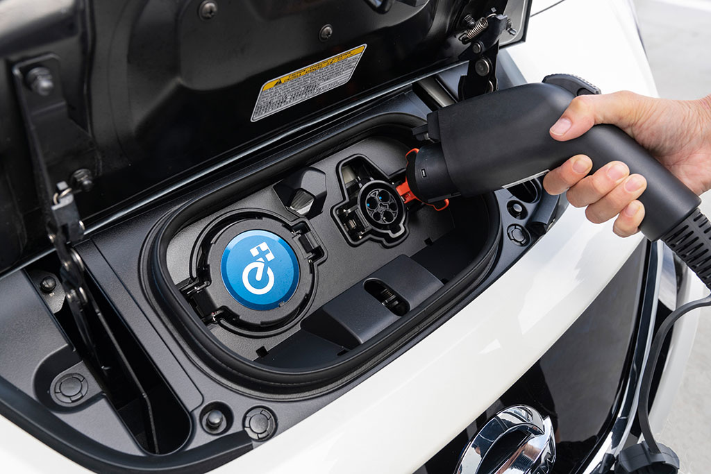 Nissan Leaf e+ Kini Sanggup Berjalan Hingga 362 KM