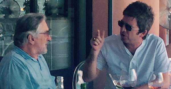 Cerita Lucu Noel Gallagher Tak Dikenali Robert De Niro