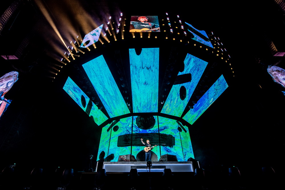 Ed Sheeran Tuntas Bayar Utang Konser Divide di Indonesia