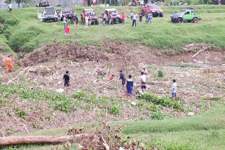 Raungan Mobil <i>Offroad</i> yang Bersihkan Sungai Kalianyar
