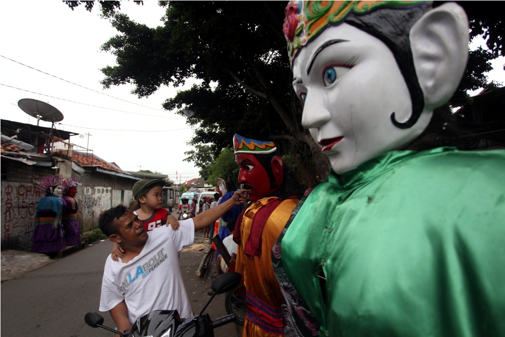 DKI Belum Tentukan Sanksi bagi Pengamen Ondel-ondel