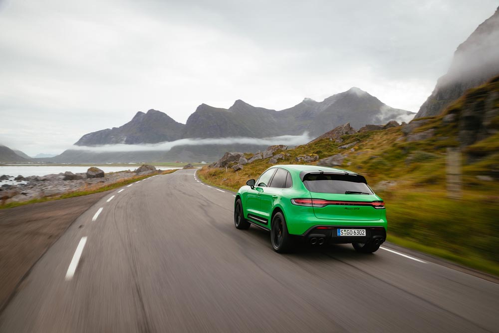 New Porsche Macan Lebih Buas & Canggih, Harga Mulai Rp1,7 Miliar