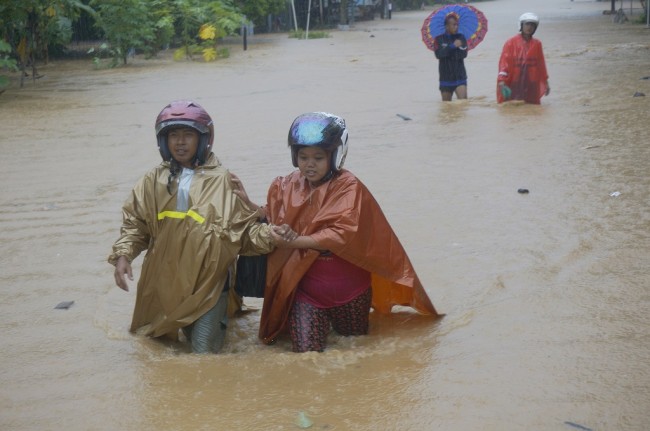 SAR Masih Mencari Korban Hanyut di Pacitan