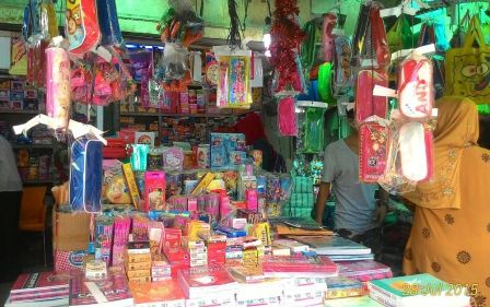  Harga Perlengkapan Sekolah di Pameran Lebih Mahal 40 Persen