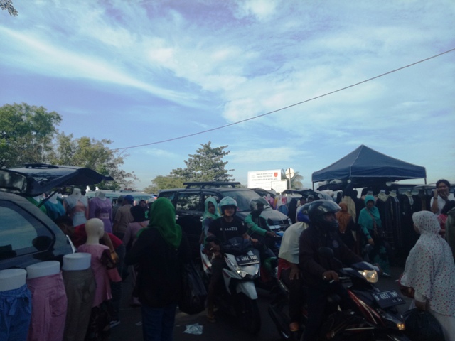 Jalan Kebon Jati Tanah Abang Macet Parah