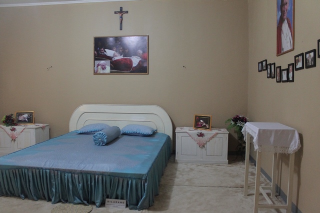 Kamar Paus di Ritapiret Maumere
