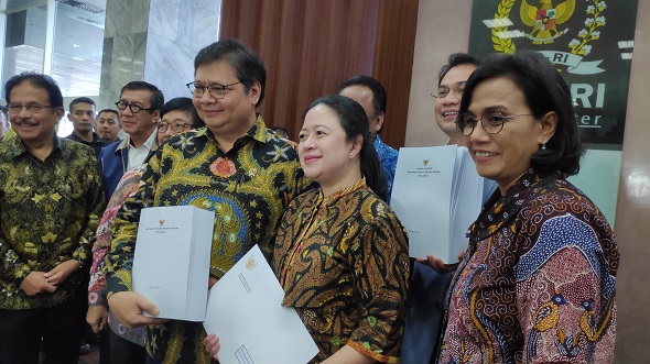 Draf Omnibus Law Cipta Kerja Masuk DPR