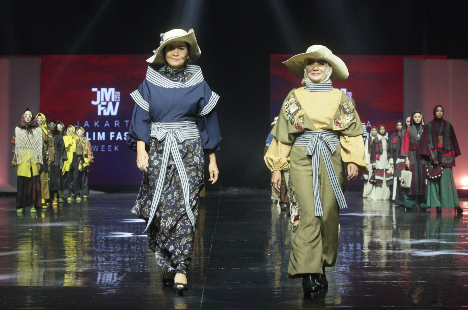 Nadiem Dorong Lebih Banyak Lagi Karya Fesyen dari Vokasi Tampil di JMFW 2023