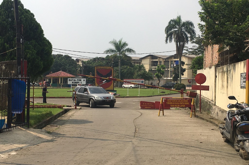 Bendera Setengah Tiang Dikibarkan setelah Anggota Brimob Ditemukan Tewas