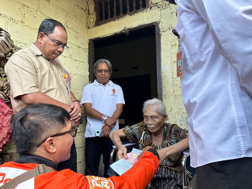 Inovasi dan Teknologi Digital Jadi Kunci Sukses Pos Indonesia Salurkan Bansos Sembako dan PKH di Bali
