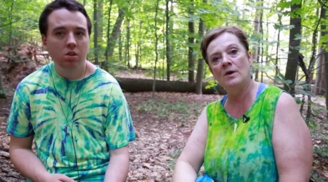 Anaknya yang Autisme, Menginspirasi Therese Ojibway Buat 'Desa Peri' di Hutan