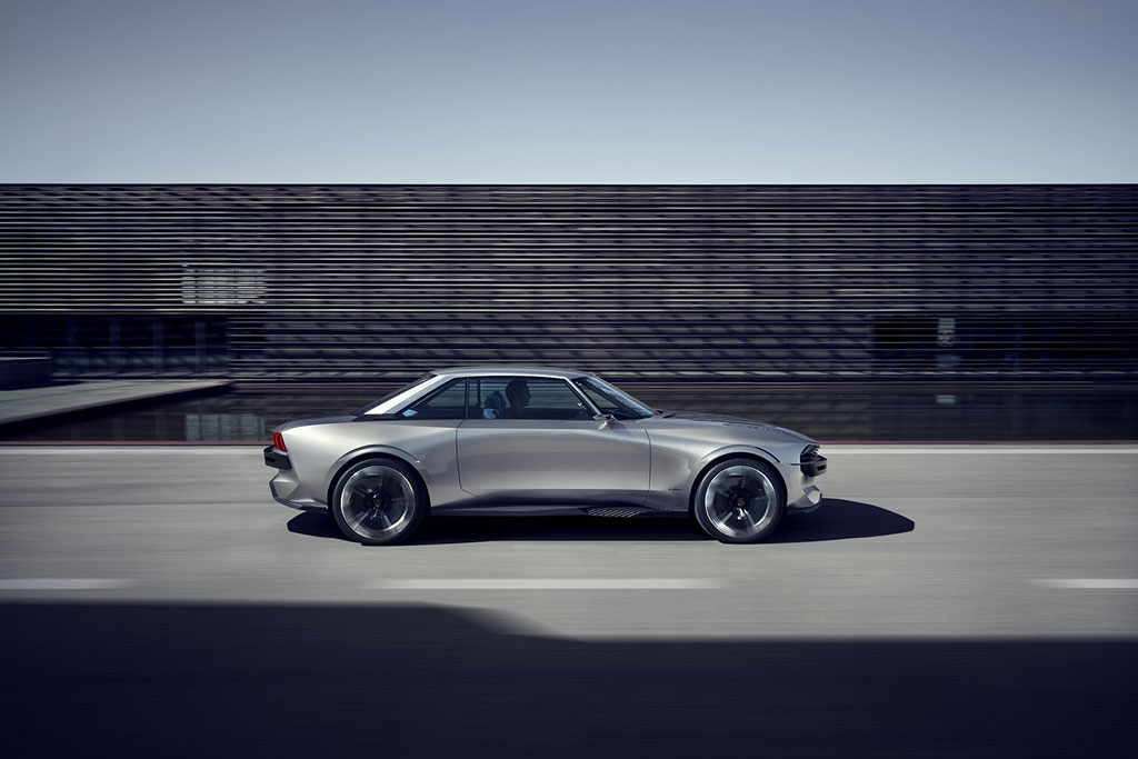 Gaya Jadul Peugeot E-Legend Concept Berteknologi Masa Depan