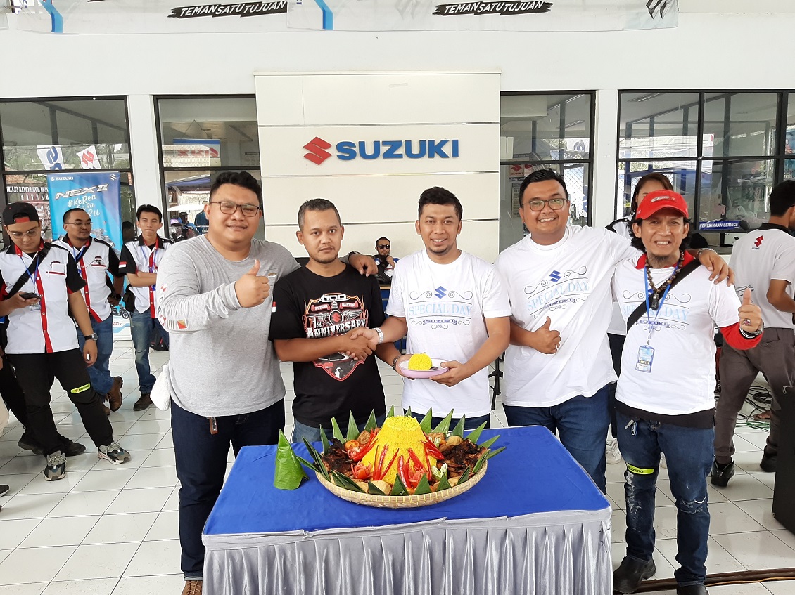 Suzuki Motorcycle Club Reinkarnasi di Pantai Carita