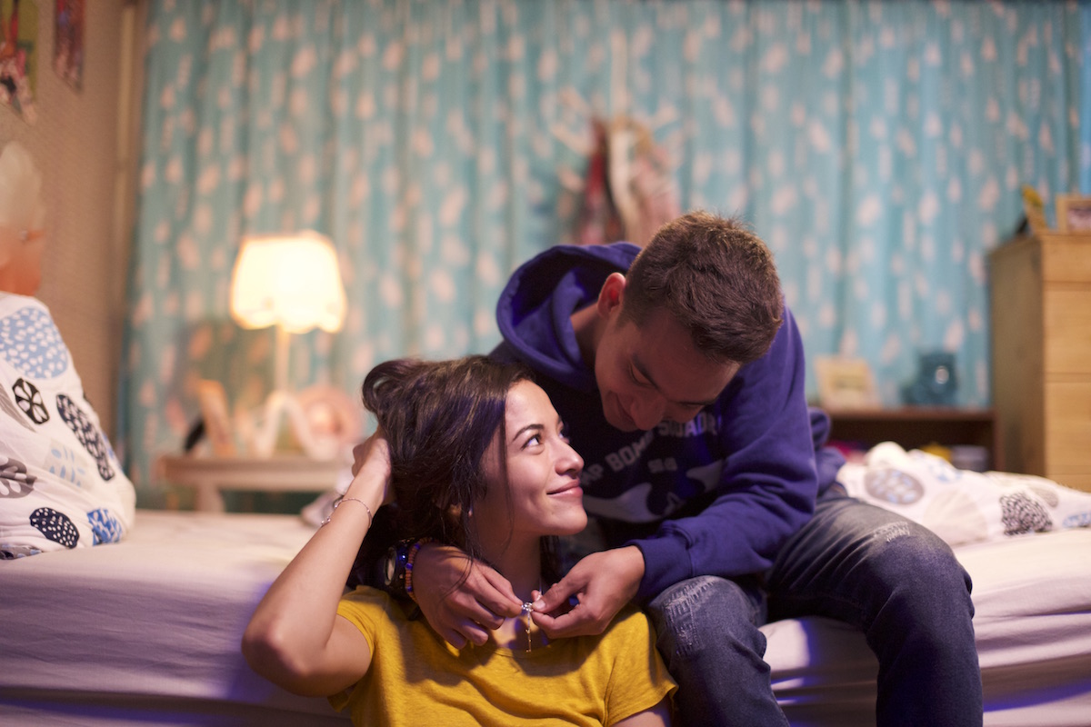 Putri Marino Belajar Loncat Indah untuk Film Posesif